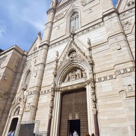 Casanovahouse アパート ナポリ